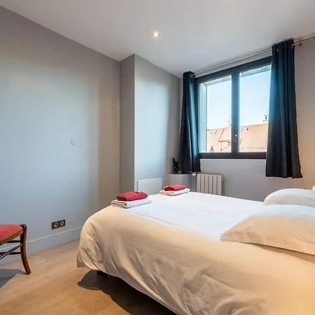 - Le 10 Appartement Annecy